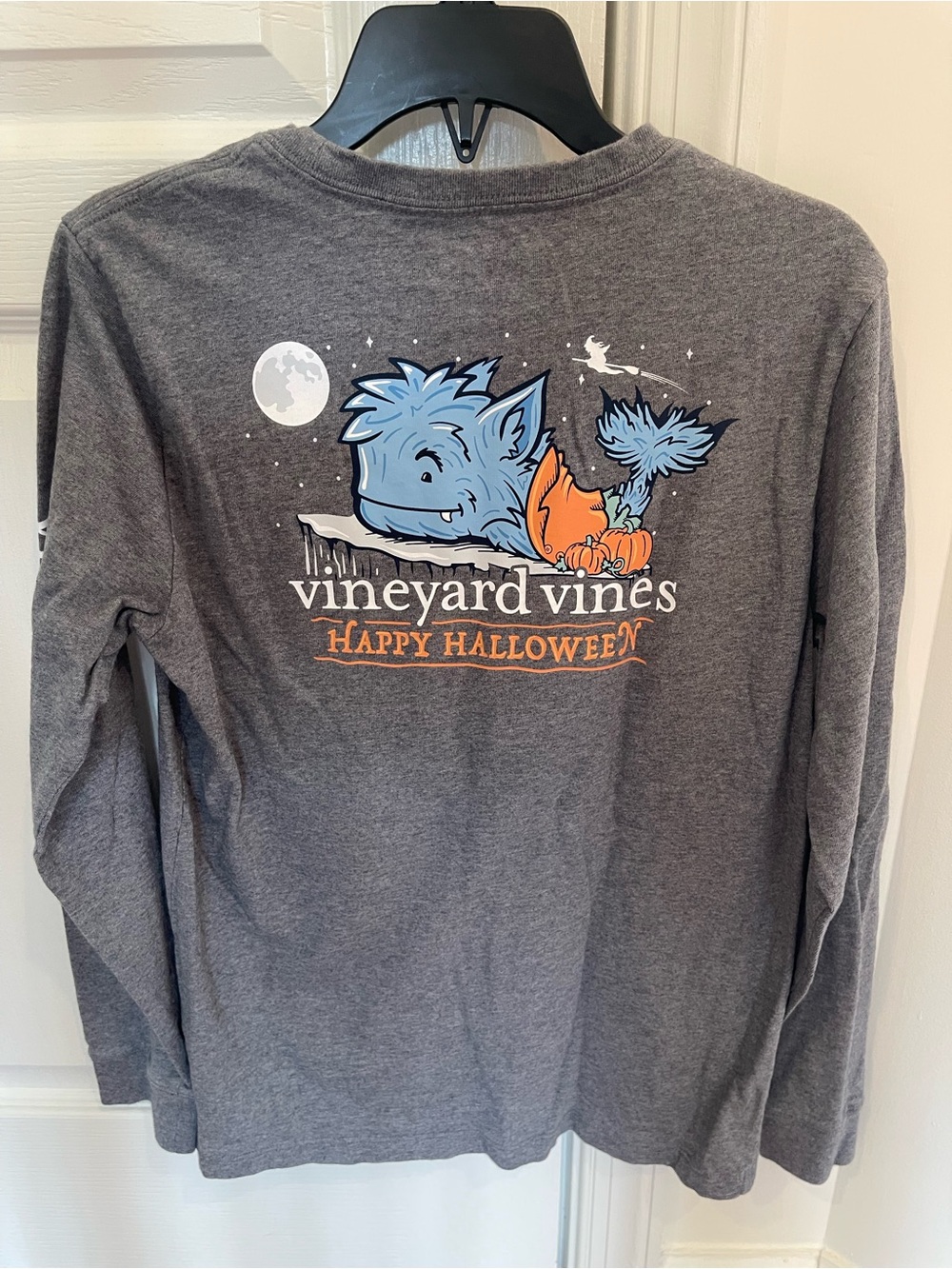 Vineyard Vines Boys Long Sleeve Pocket Tee Halloween Werewolf Size Medium